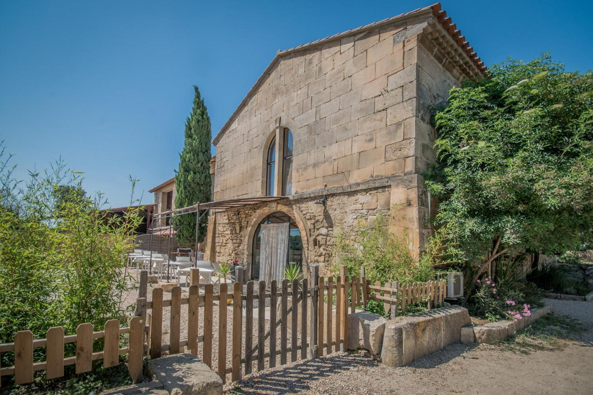 B&B Maison D'Hote Et Gite Mas D'Eymard Арл Екстериор снимка