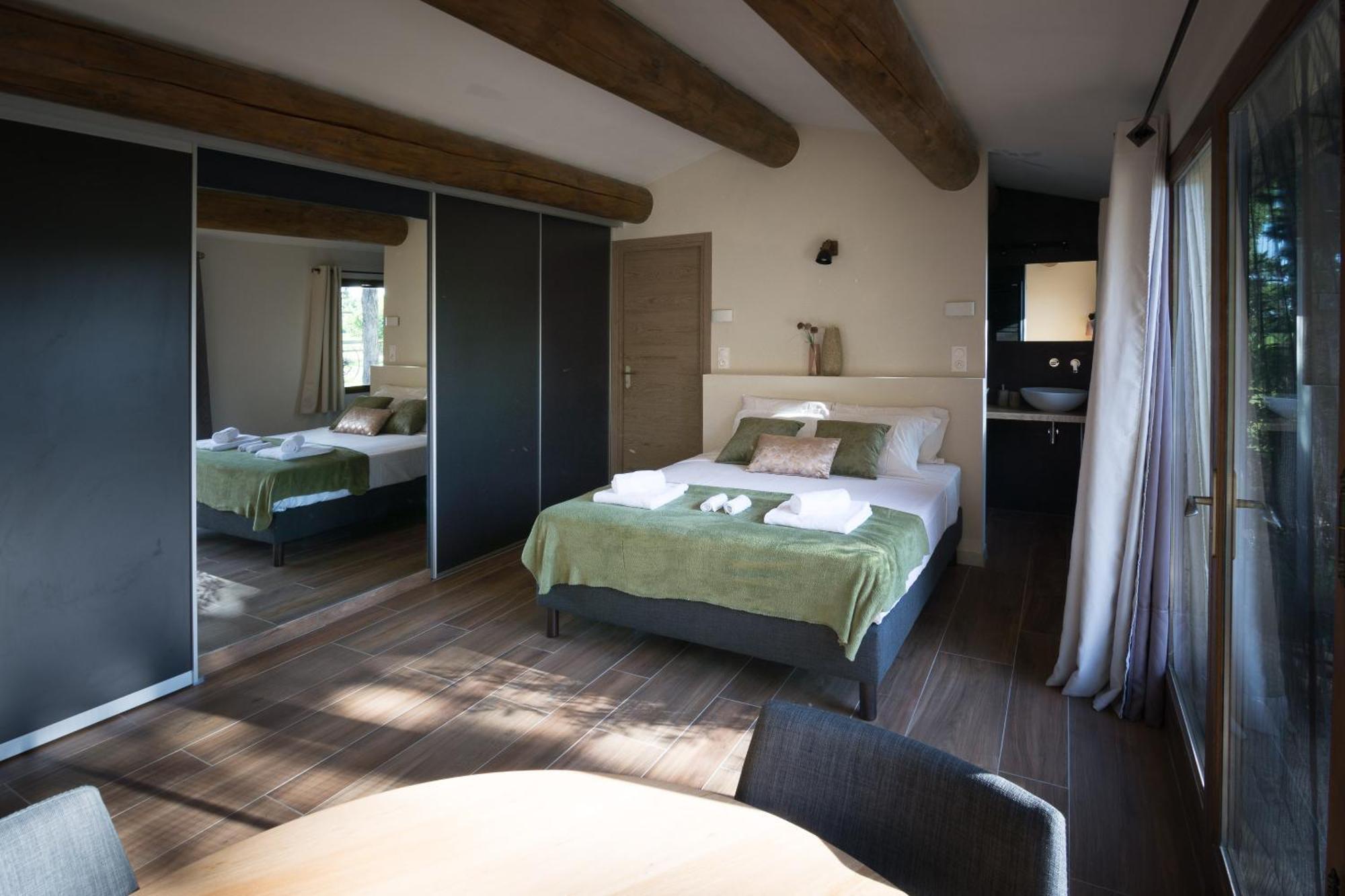 B&B Maison D'Hote Et Gite Mas D'Eymard Арл Стая снимка