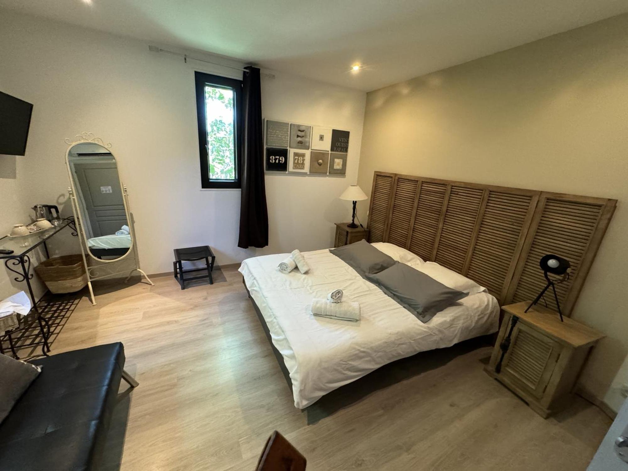 B&B Maison D'Hote Et Gite Mas D'Eymard Арл Стая снимка