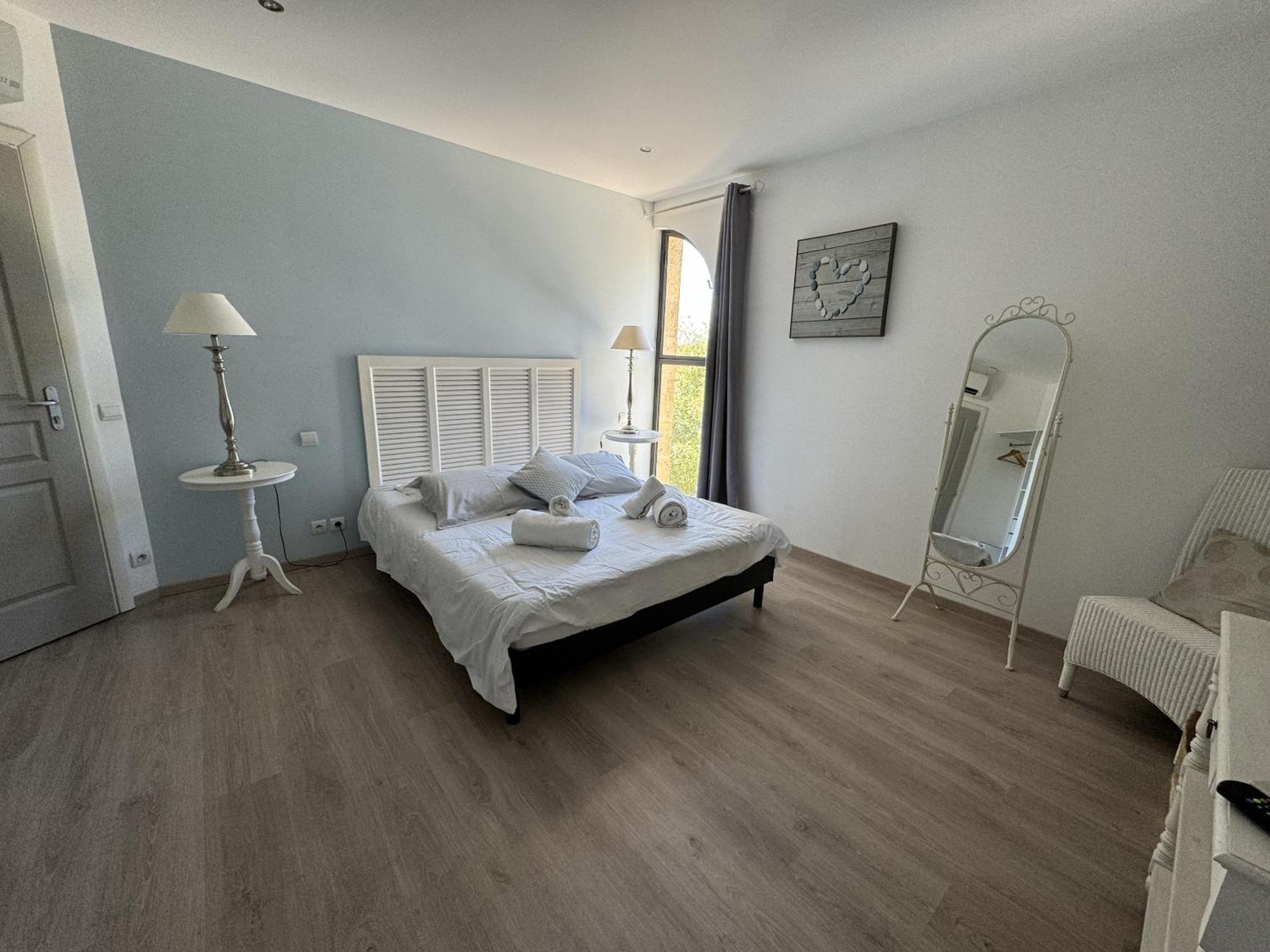 B&B Maison D'Hote Et Gite Mas D'Eymard Арл Стая снимка