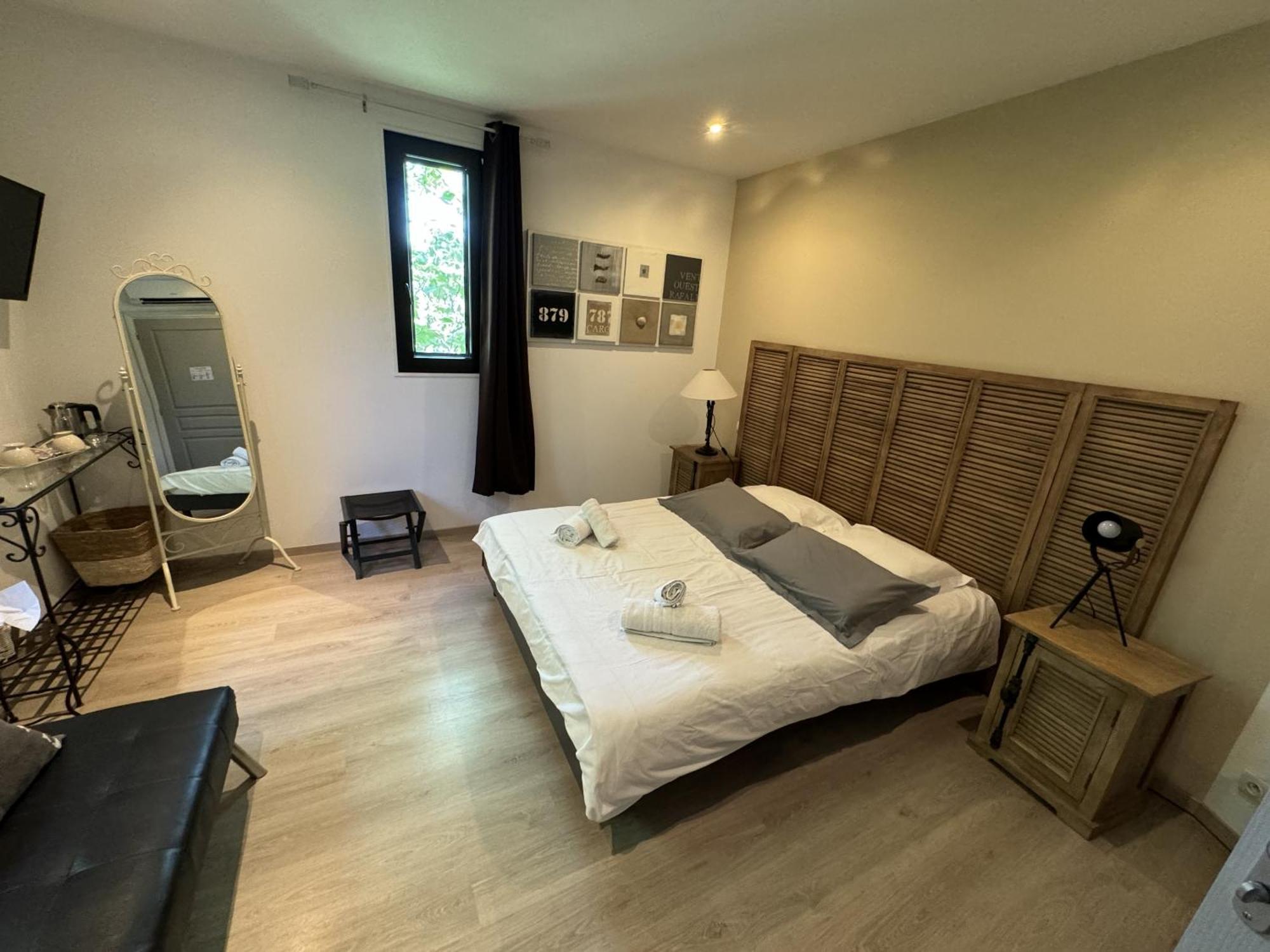B&B Maison D'Hote Et Gite Mas D'Eymard Арл Стая снимка